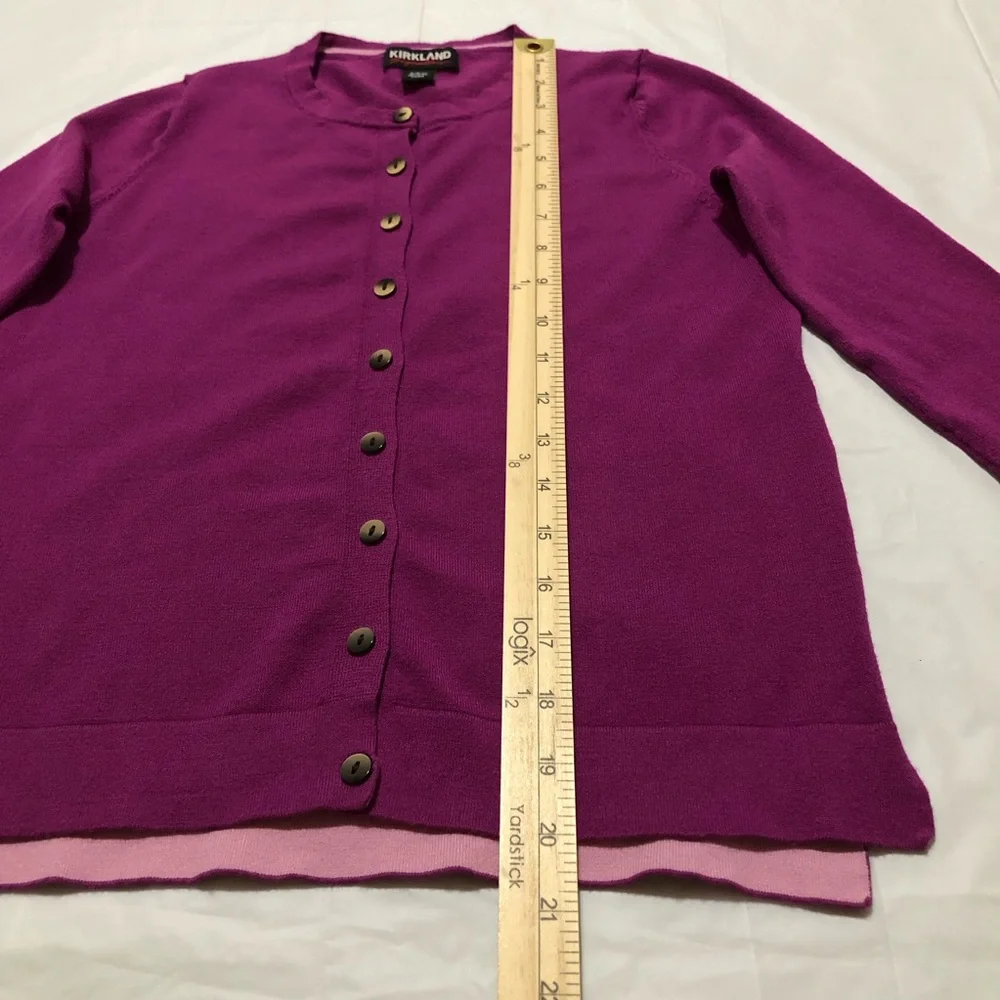 Kirkland Signature Women’s Long Sleeve Button-Up Magenta Purple Cardigan S